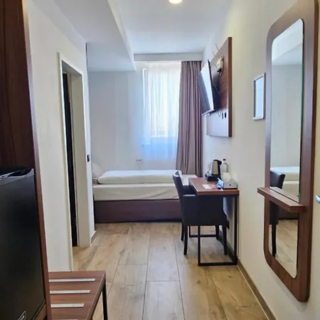 Hotel Sophia 3*